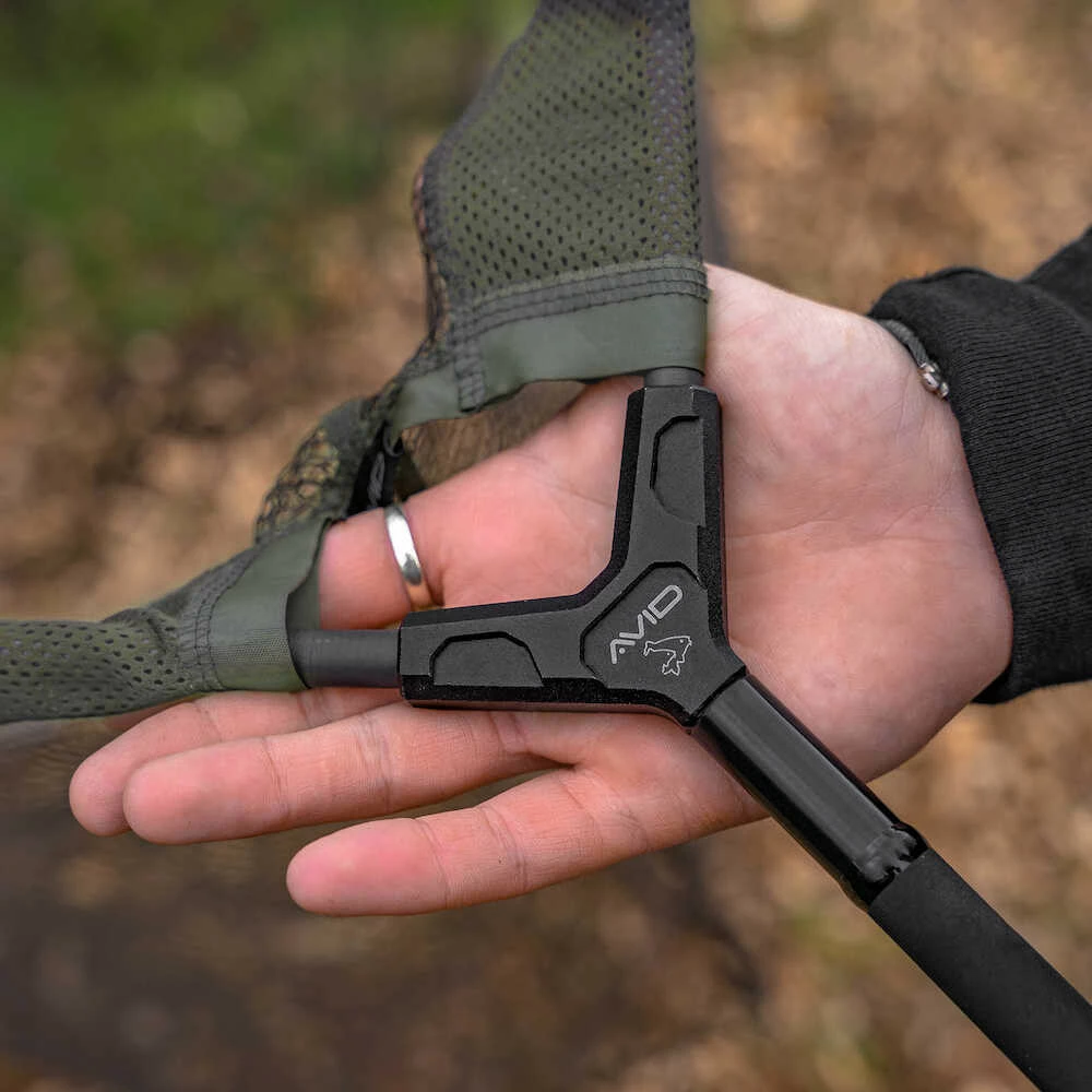 Epuisette Avid Carp Breach 3-6-9 Landing Net 42'' (3 Brins) 9 Epuisette Avid Carp Breach 3-6-9 Landing Net 42'' (3 Brins) – Image 7